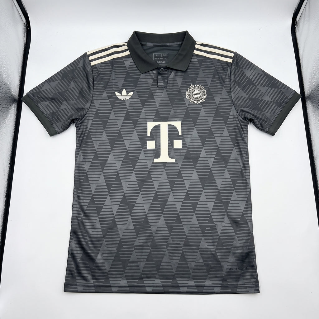 Bayern Munchen 2024/25 – Oktoberfest – Aficionado – Hombre